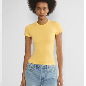 NEW Aritzia Willow Yellow Short Sleeve Tee